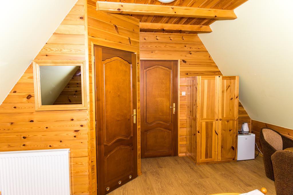 Domek Pod Klonem Agroturystyka Беловеж Номер фото