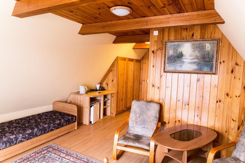 Domek Pod Klonem Agroturystyka Беловеж Номер фото
