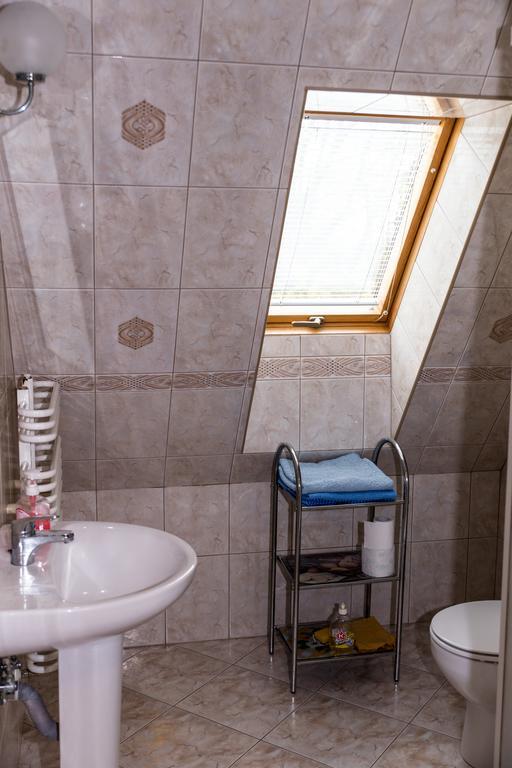 Domek Pod Klonem Agroturystyka Беловеж Номер фото